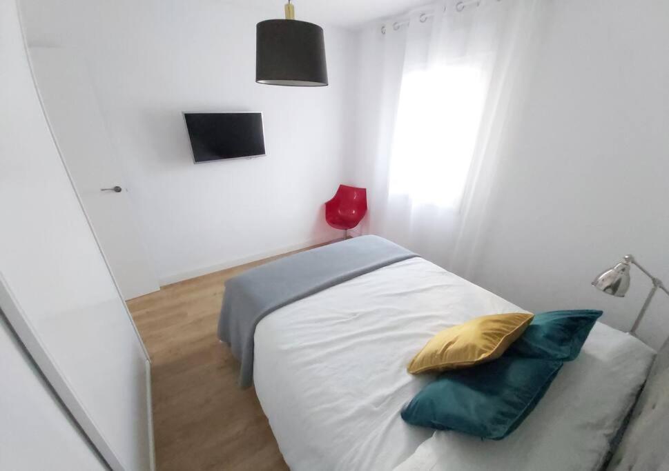 Luminoso Apartamento En El Centro, Con Mucho Arte Севиля Екстериор снимка