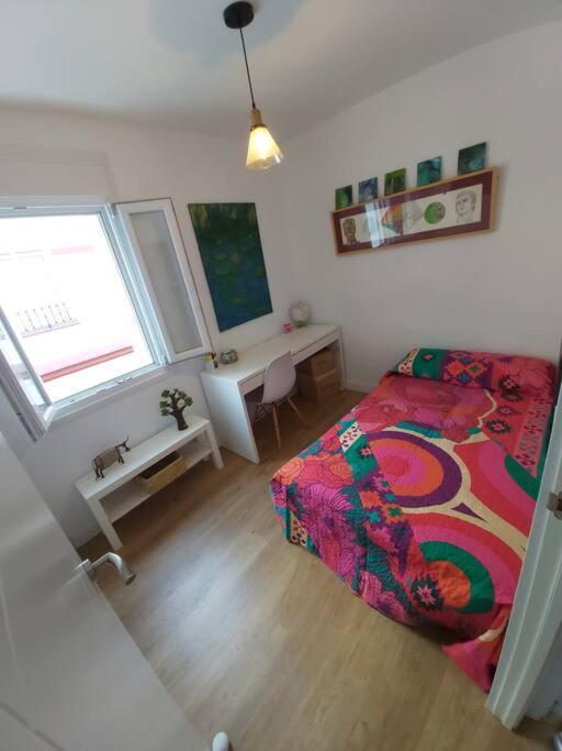 Luminoso Apartamento En El Centro, Con Mucho Arte Севиля Екстериор снимка