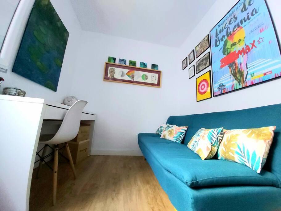 Luminoso Apartamento En El Centro, Con Mucho Arte Севиля Екстериор снимка