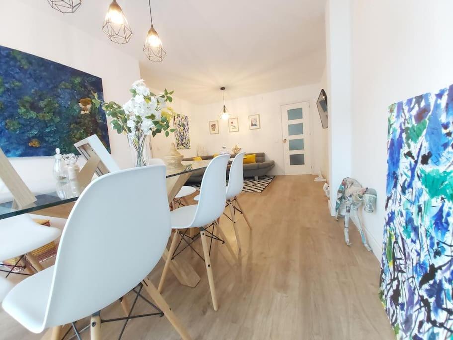 Luminoso Apartamento En El Centro, Con Mucho Arte Севиля Екстериор снимка
